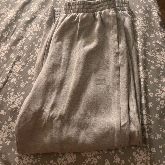 Pink VS Joggers - Picture 2 of 8